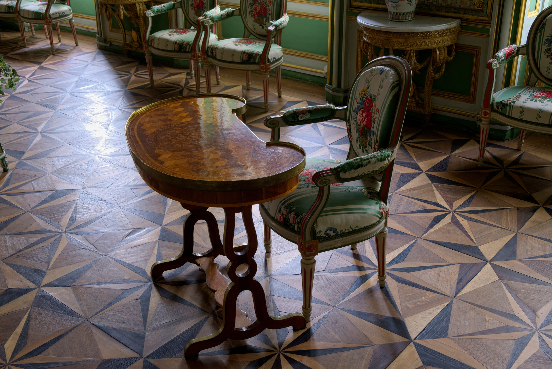 Table de femme du XVIII
